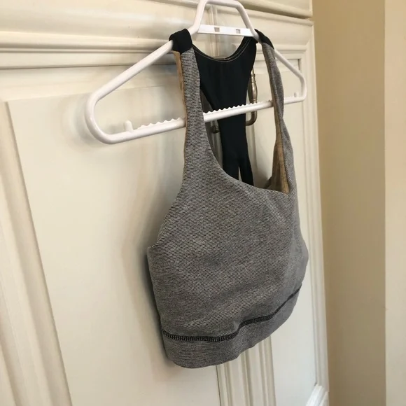 Lululemon Athletica women’s sports bra 🍋 - Picture 3 of 11